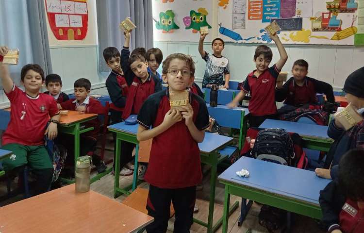 میان وعده آبان ماه 1