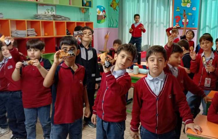 میان وعده آبان ماه 11