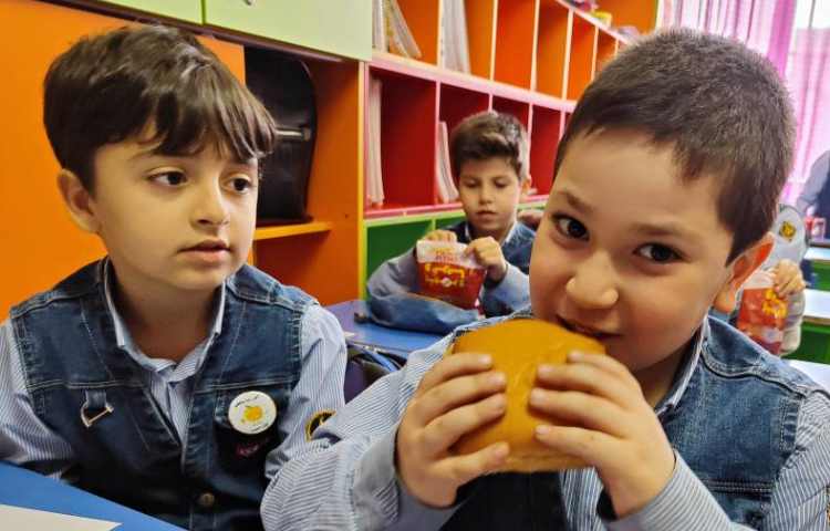 میان وعده آبان ماه 3