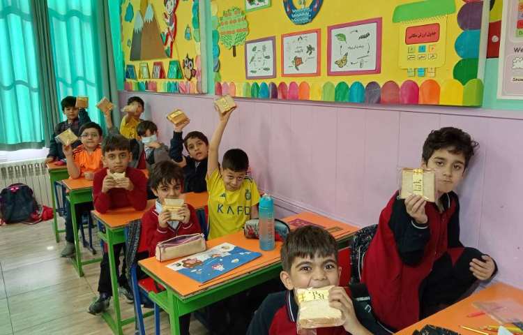 میان وعده آبان ماه 3