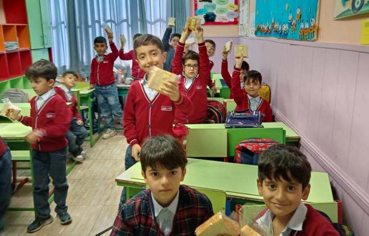 میان وعده آبان ماه 4