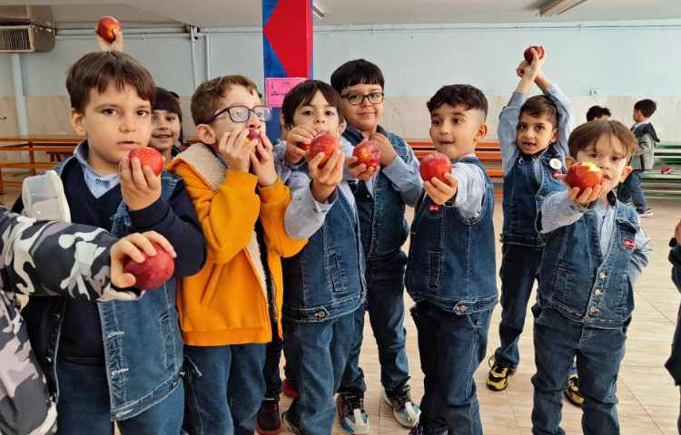 میان وعده آبان ماه