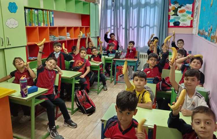 میان وعده آبان ماه