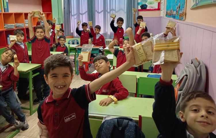 میان وعده آبان ماه