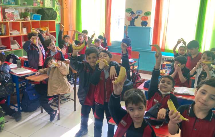 میان وعده آذرماه 1