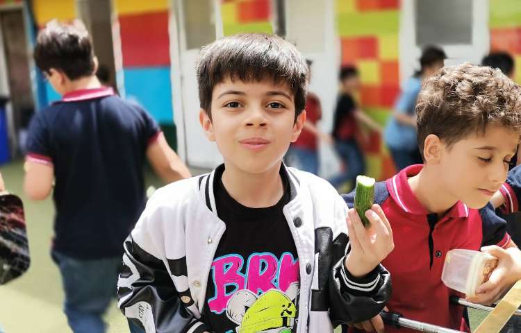 میان وعده اردیبهشت ماه 8