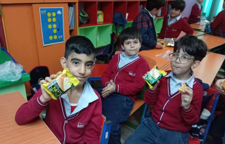 میان وعده اسفند ماه