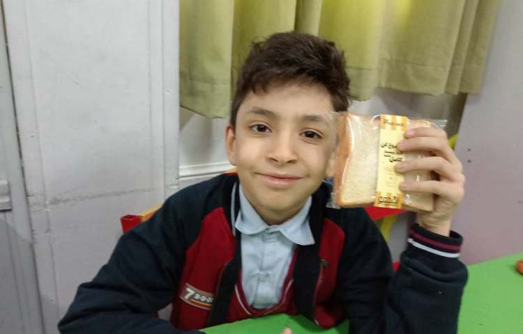 میان وعده بهمن ماه 12