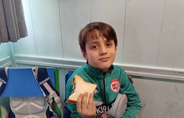 میان وعده بهمن ماه 18