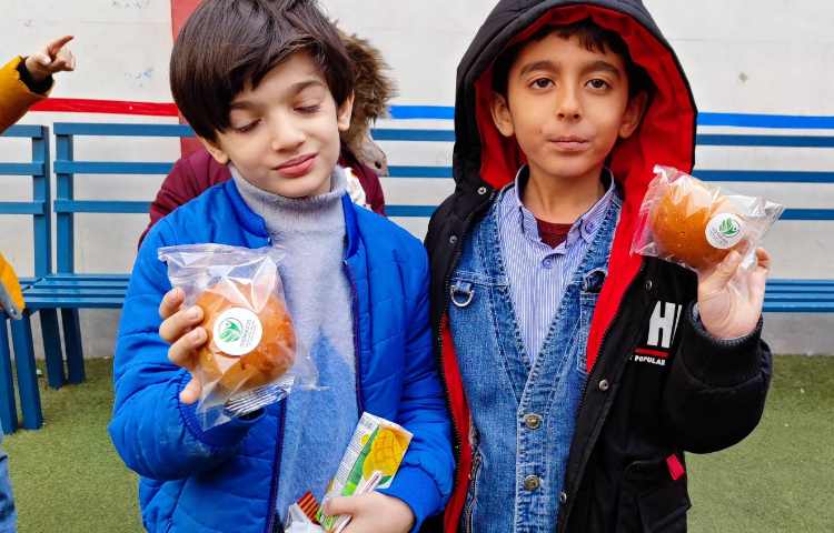 میان وعده بهمن ماه 3