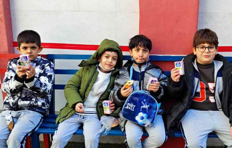 میان وعده بهمن ماه