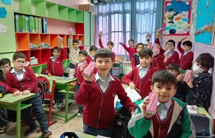 میان وعده بهمن ماه