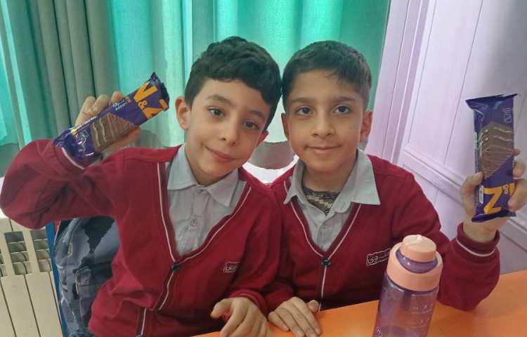 میان وعده بهمن ماه