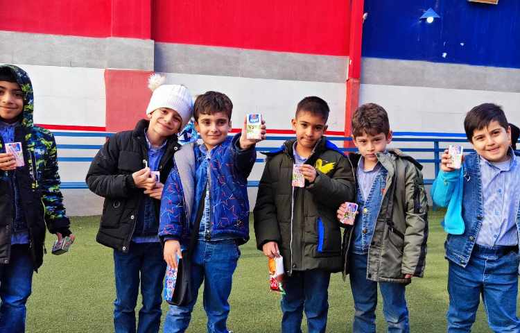 میان وعده دی ماه 1