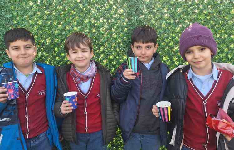 میان وعده دی ماه 10