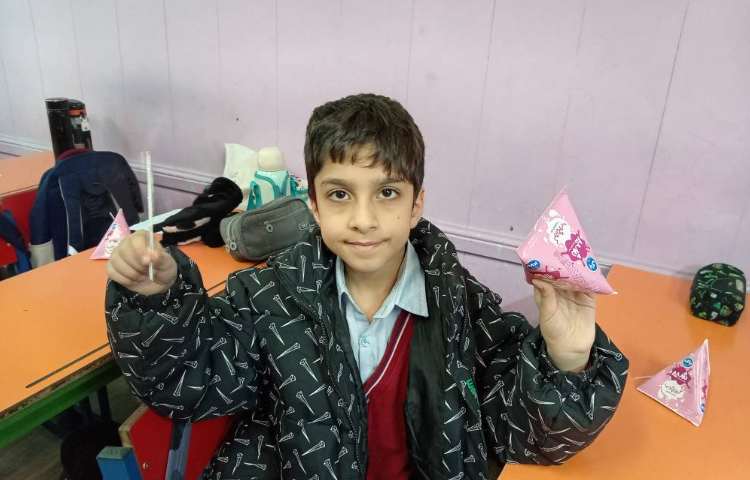 میان وعده دی ماه 10