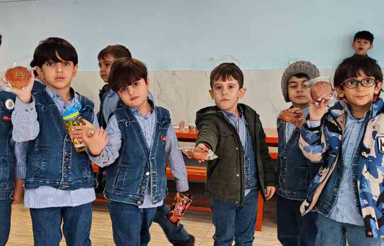 میان وعده دی ماه 2