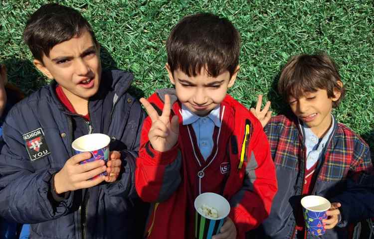 میان وعده دی ماه 2