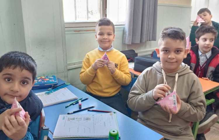 میان وعده دی ماه 21