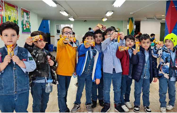 میان وعده دی ماه 3