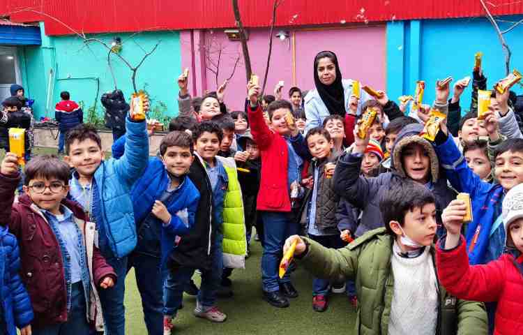 میان وعده دی ماه 4