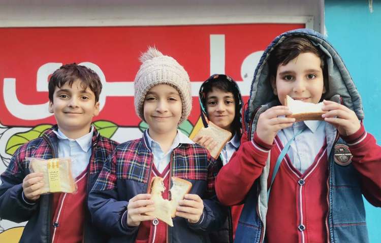 میان وعده دی ماه 4