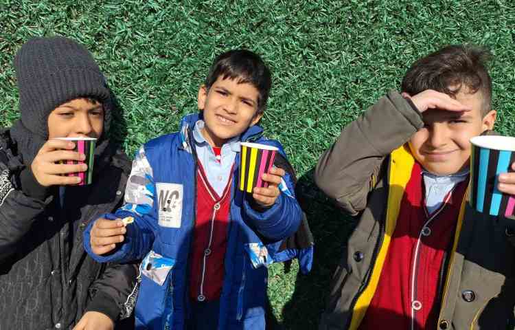 میان وعده دی ماه 5