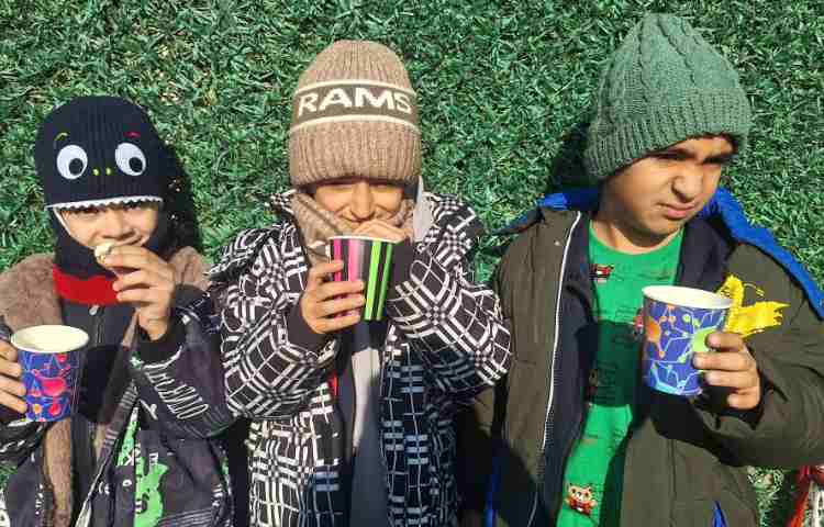 میان وعده دی ماه 6