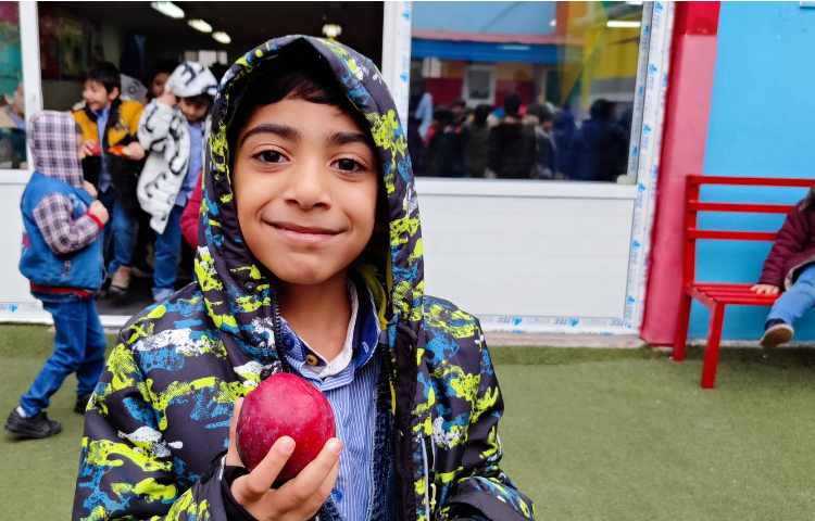 میان وعده دی ماه 7