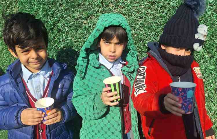 میان وعده دی ماه 7