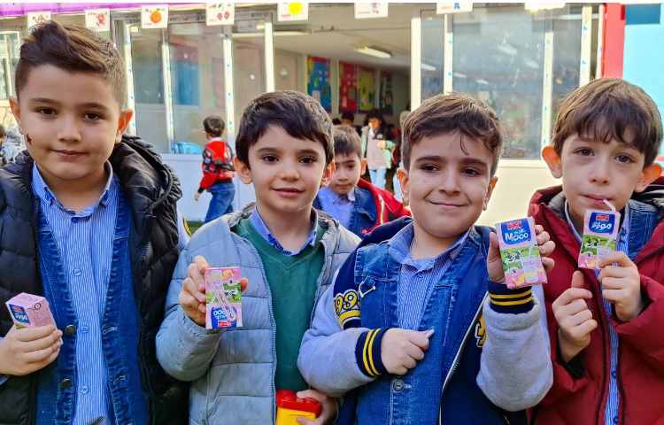 میان وعده دی ماه