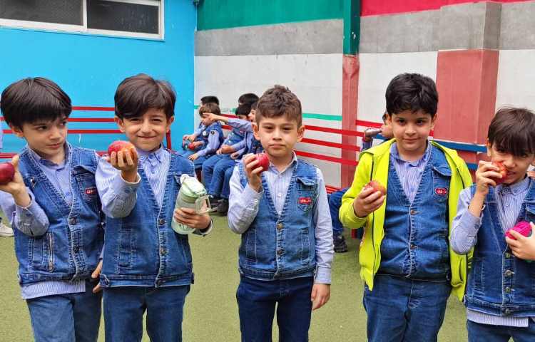 میان وعده فروردین ماه 2