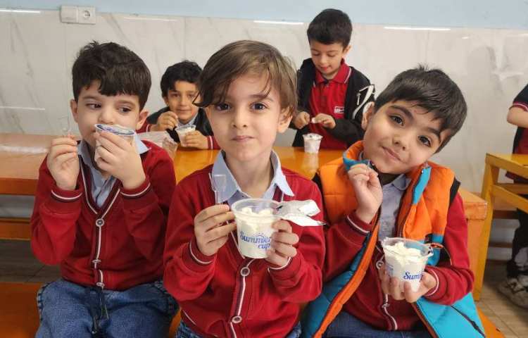 میان وعده فروردین ماه 4