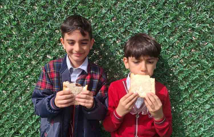 میان وعده فروردین ماه 9