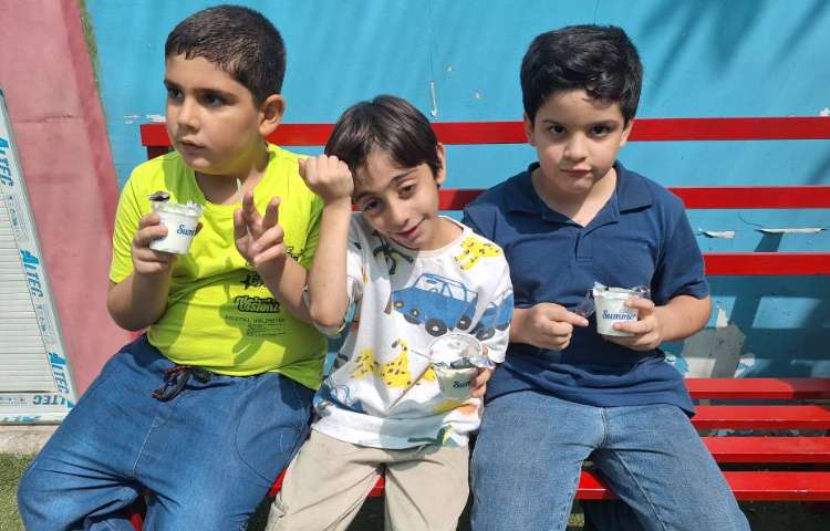 میان وعده مرداد ماه 1