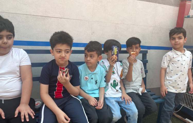 میان وعده مرداد ماه 2