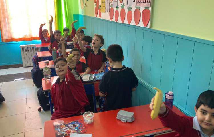 میان وعده مهر ماه 9