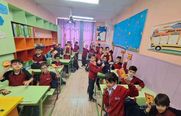 میان وعده مهر ماه