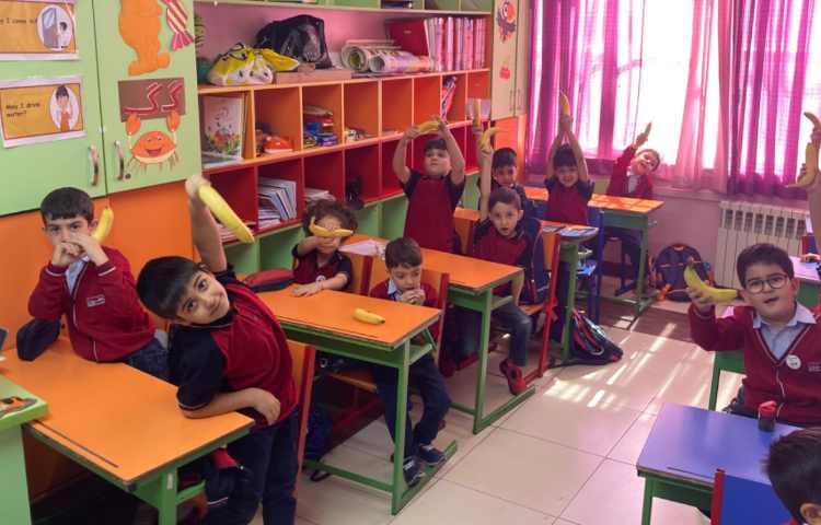 میان وعده مهر ماه