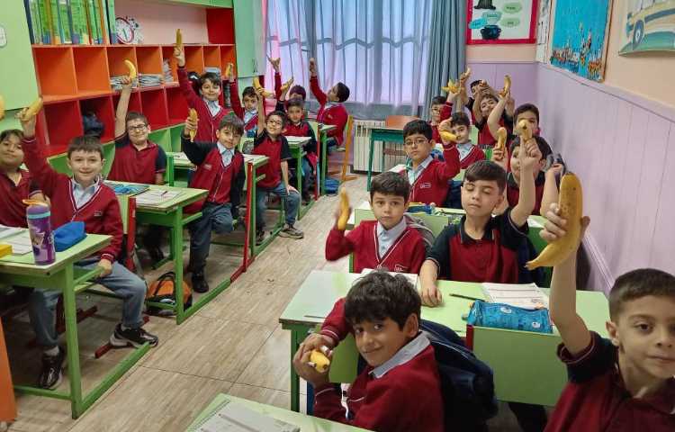 میان وعده مهر ماه