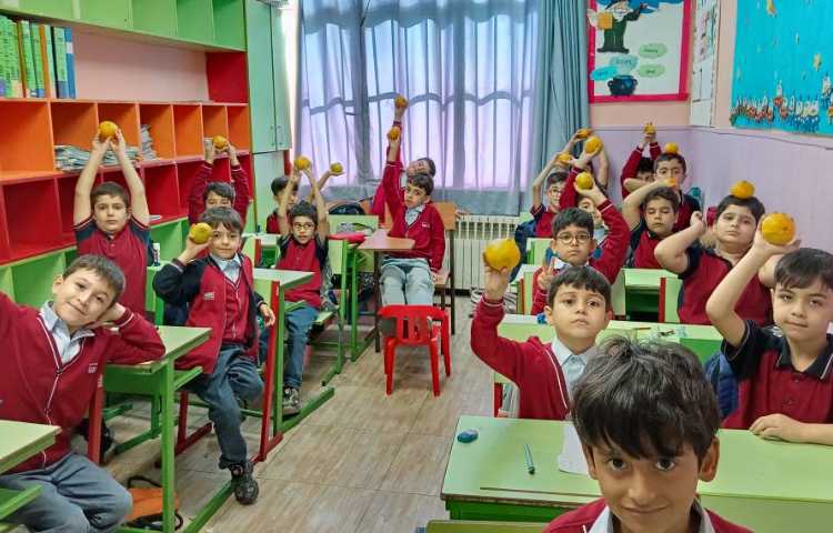 میان وعده مهر ماه