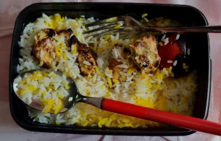 میان وعده و ناهار دبستان علوی 1
