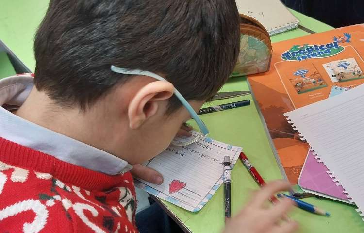 نامه‌ی انگلیسی در قالب کارت پستال 10