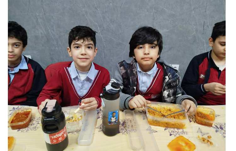 ناهارخوری 12