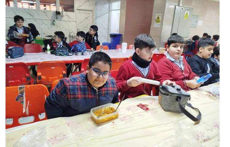 ناهارخوری 13