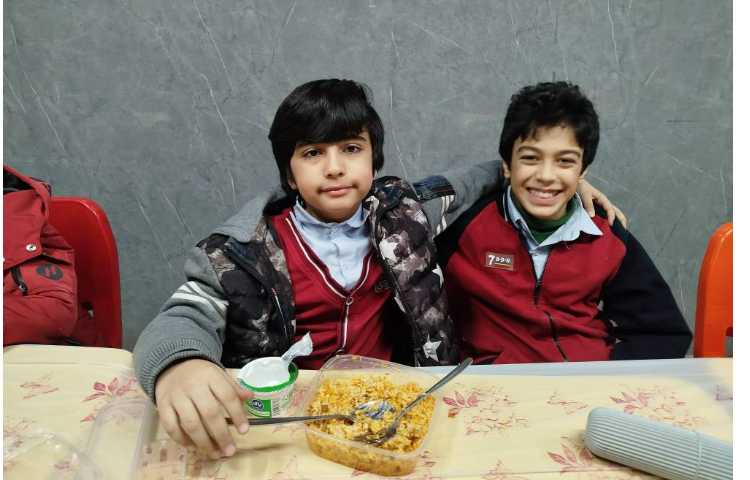 ناهارخوری 16