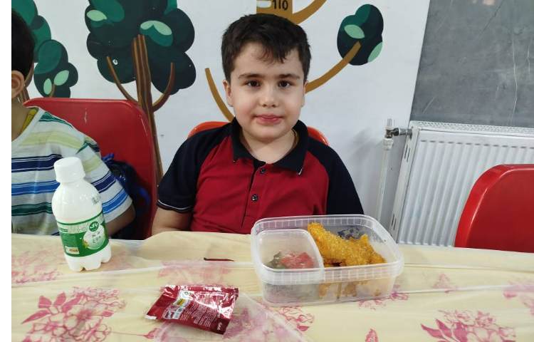 ناهارخوری 4