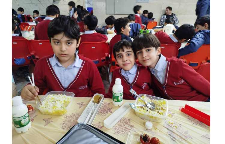 ناهارخوری 8