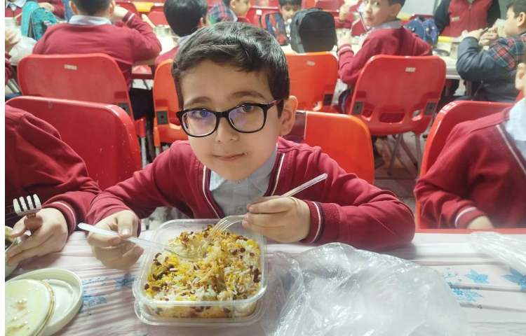 ناهار خوری 4