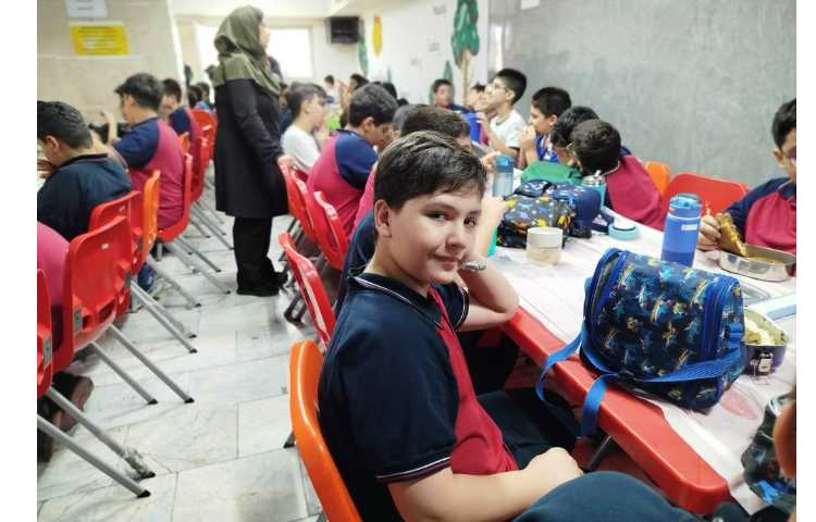 ناهار خوری 4